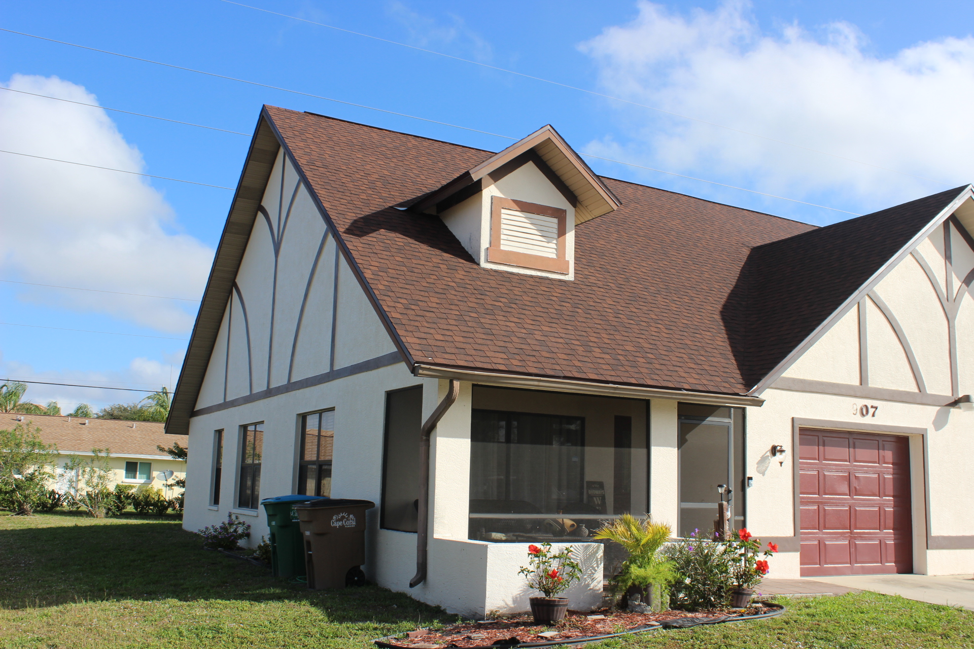 907 Cape Coral Parkway West